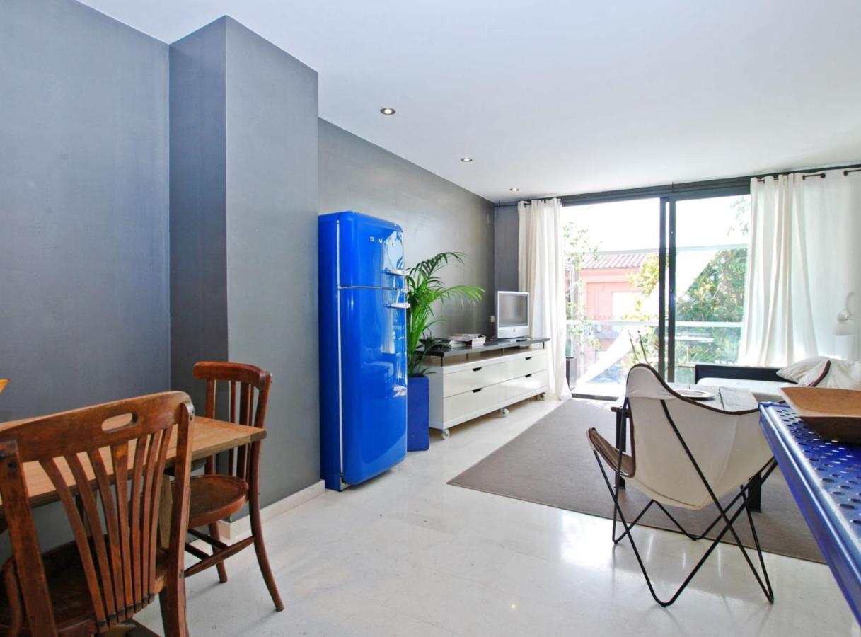 Blue Fridge Apartmen - Blue Fridge Apartmen - Ideal For Couples, Near Beach And Well Connected Apartamento Vilassar De Mar Exterior foto