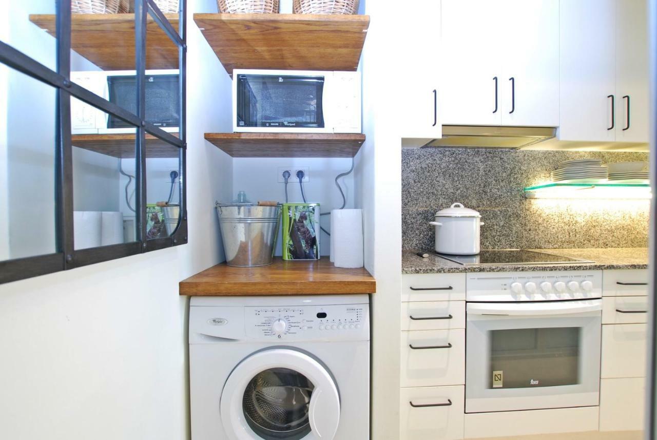 Blue Fridge Apartmen - Blue Fridge Apartmen - Ideal For Couples, Near Beach And Well Connected Apartamento Vilassar De Mar Exterior foto