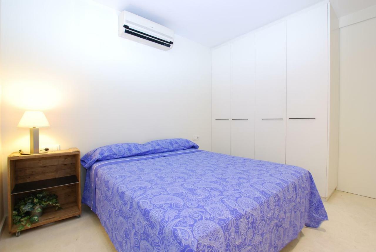 Blue Fridge Apartmen - Blue Fridge Apartmen - Ideal For Couples, Near Beach And Well Connected Apartamento Vilassar De Mar Exterior foto