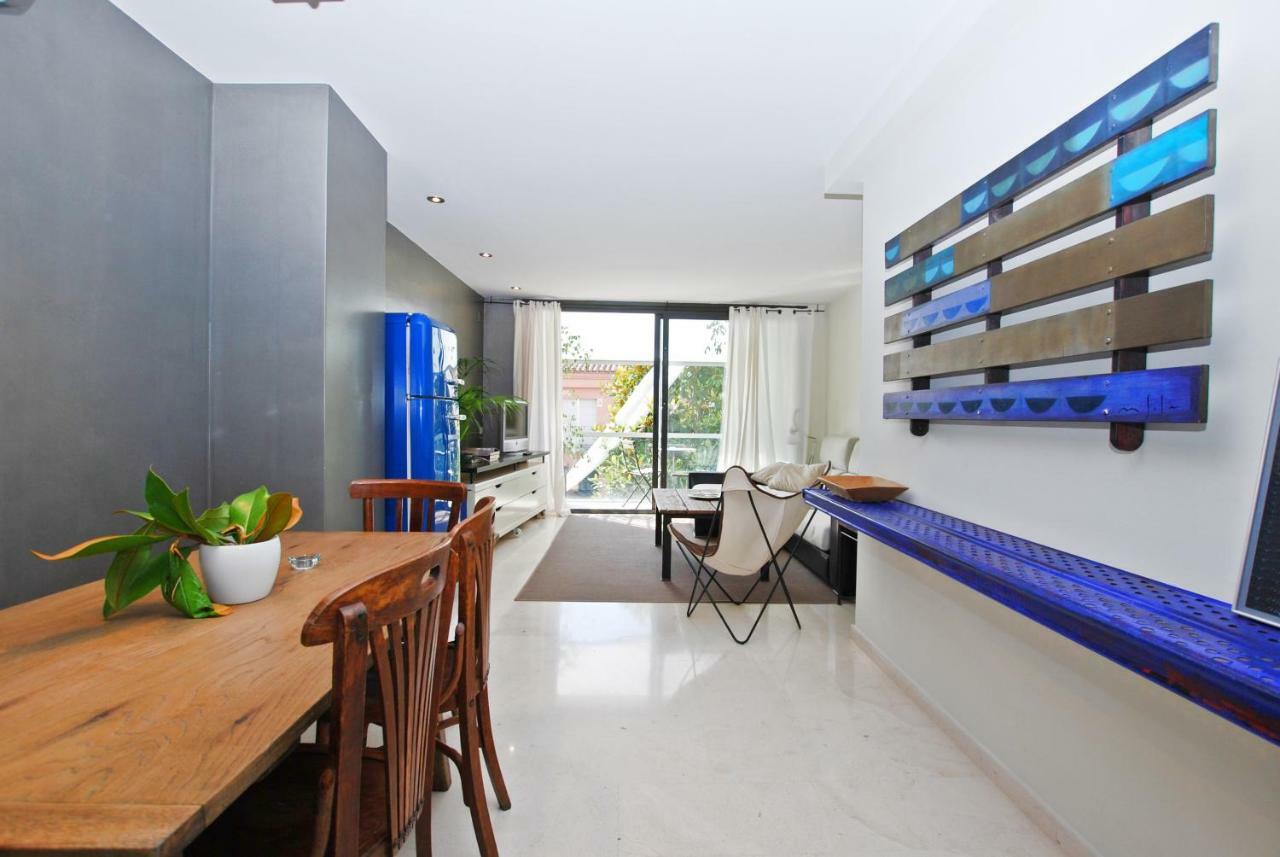 Blue Fridge Apartmen - Blue Fridge Apartmen - Ideal For Couples, Near Beach And Well Connected Apartamento Vilassar De Mar Exterior foto